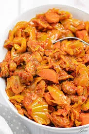 Cabbage stew (with fried fish and boiled egg)
