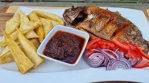 Yam or potato chips with fish