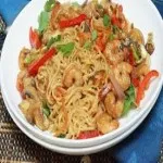 Mixed seafood noodles